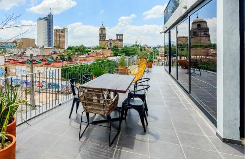 Downtown Guadalajara Apartamento | Designer Loft w Gym Coworking 2BD