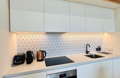 London Borough of Hounslow Condominio | Designer Park View
