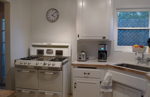 West Hollywood Casa | Designer Restored 2 bdrm Tranquil House en el corazón de WeHo