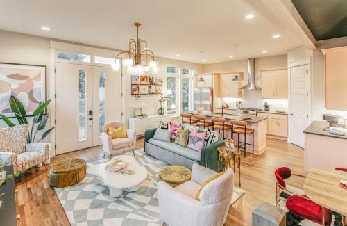Nashville Casa | Designer Single Family House-Rooftop- Hot Tub