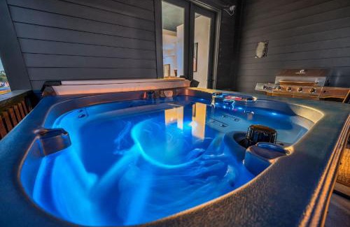 Nashville Casa | Designer Single Family House-Rooftop- Hot Tub