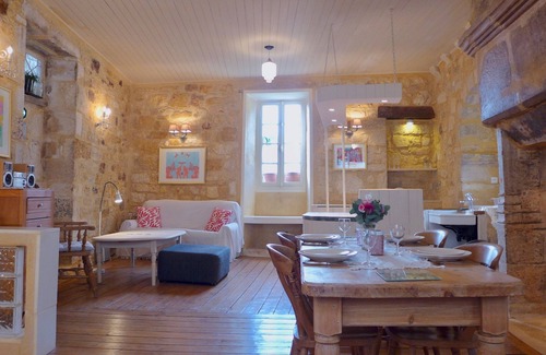 Saint-Cyprien Casa | Designer Vintage House in Medieval Saint Cyprien, valley of the Dordogne.
