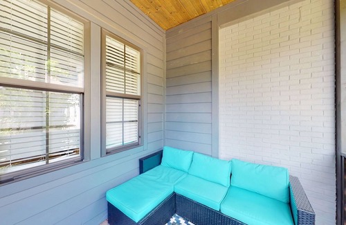 Historic Waverly Casa | Desirable 12S region of Nashville. All bedroom suites. Walkable coffee and food.