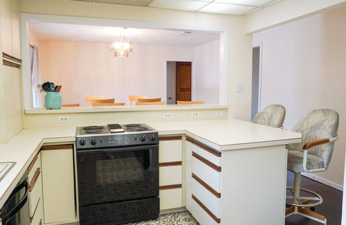 Keller Casa | Desirable Location Cowboy Pool Awesome Game Room Near Tx Motor Speedway