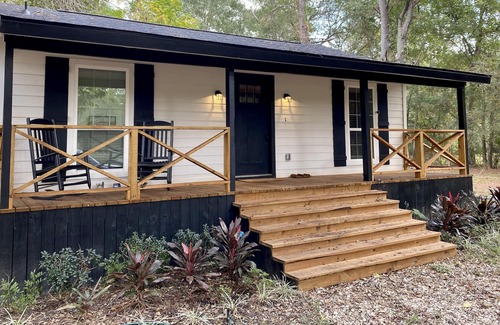 Cypress Cabaña | Desirable Modern Country Cottage on Forested Lot in NW Houston