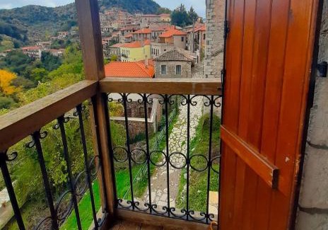 Dimitsana Casa | Despotikon Dimitsana Guest house - Ξενώνας Δεσποτικόν Αντωνόπουλου