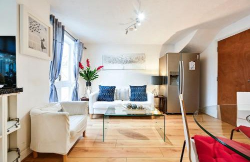 North Woolwich Casa | Destination London Docklands Riverside