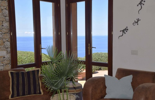 Costa Paradiso Casa | Villa independiente, 3 dormitorios, piscina privada e impresionantes vistas al mar.