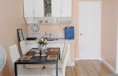 Santo Tomas Apartamento | Detach, sit back and Relax at the Aurora Bliss Transient House.