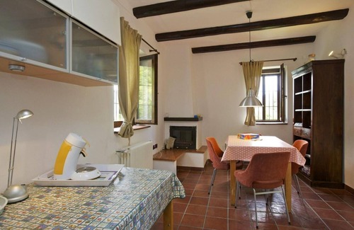 Brezzo di Bedero Casa | Casa unifamiliar de 2½ habitaciones con piscina privada y parcela grande.