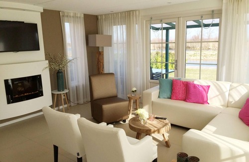 West-Graftdijk Casa | Detached bungalow with 5 bedrooms, sunshower and traditional sauna