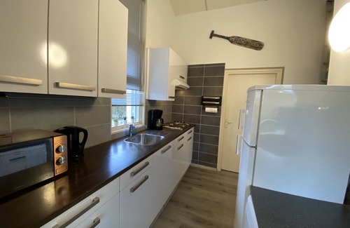 Renesse Casa | Detached bungalow near the beach with own parking spaces, enclosed garden.