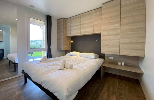 Dordtse Biesbosch Chalet De Esquí | Detached chalet with 2 bedrooms and 1 bathroom