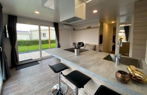 Dordtse Biesbosch Chalet De Esquí | Detached chalet with 2 bedrooms and 1 bathroom