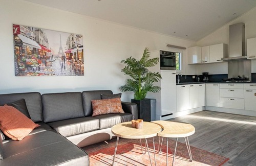 Linden Casa | Detached chalet with two bedrooms, one bathroom and a dishwasher