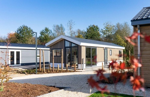Linden Casa | Detached chalet with two bedrooms, one bathroom and a dishwasher