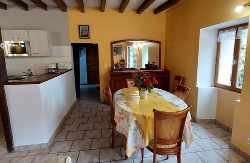 Val d’Erdre-Auxence Cabaña | Detached country house with private fishing pond