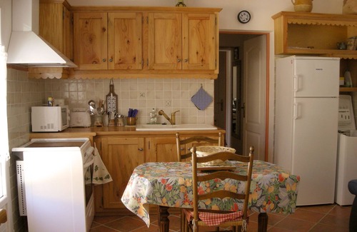 St.-Remy-de-Provence Casa | casa independiente clasificado 3 * con jardín y piscina