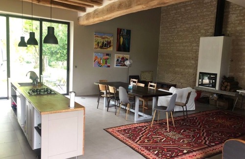 Villiers-sur-Tholon Casa | Casa grande 15 personas en piedras y vigas con gran jardín Celebraciones ideales.