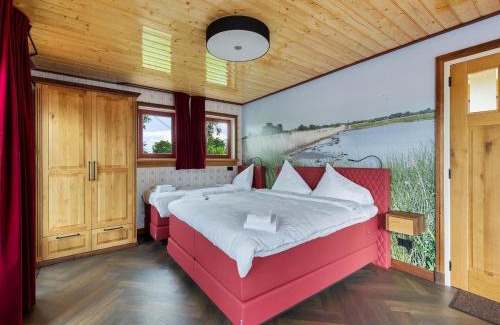 Jistrum Casa | Detached Home in Friesland by Canal, cleaning included