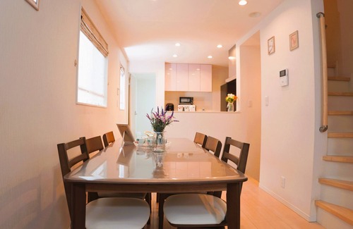 Ikebukuro Casa | Detached house for rent 3rd floor 102 ㎡ Western style room/4LDK 2 toilets +2 bathrooms Convenient transportation!