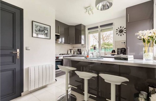 Sevran Casa | Detached house in very large garden near CDG airport and Paris Villepinte exhibition center