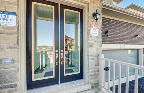 Innisfil Casa | Detached New Modern House In South Barrie - Built H plus ME Technology