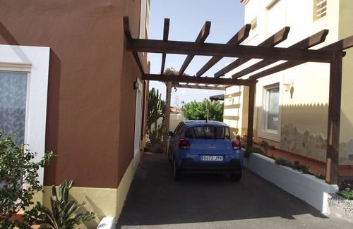 Caleta de Fuste Villa | Villa altamente calificada y actualizada con vistas panorámicas al mar, wifi gratuito!