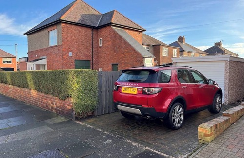 Seaton Sluice Apartamento | Comfortable and spacious upper-floor maisonette with garden by the sea.