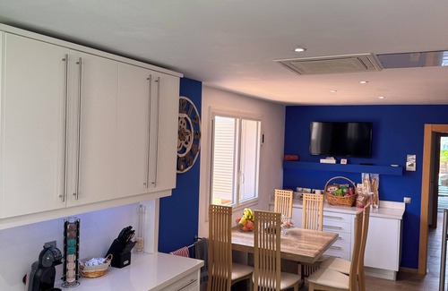 Puerto de Santiago Villa | Villa independiente con piscina privada, cerca de todos los servicios y una playa con bandera azul