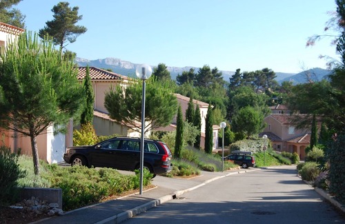Nans-les-Pins Villa | Casa unifamiliar con un lavavajillas, en una zona verde