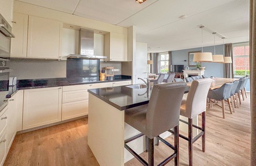 Colijnsplaat Casa | Detached villa with sauna and garden