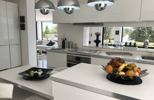 Carlentini Villa | Villa independiente con piscina privada, a 5 minutos del mar, aire acondicionado.