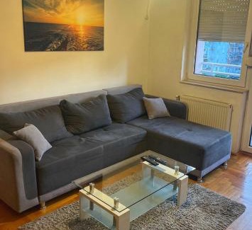 Bistrica Apartamento | Detelinara