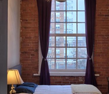 Detroit Apartamento | Detroit Artsy Industrial Loft