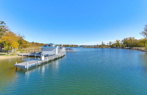Detroit Lakes Casa | Detroit Lakes Home Walk to Marina!
