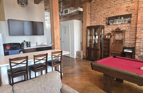 Detroit Apartamento | Windsor Riverfront Views