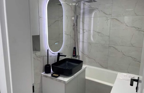 Cluj-Napoca Apartamento | Detunata lux, near Iulius mall, 2 min to station, 3 min non stop shop