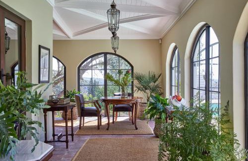 Stellenbosch Casa | Deux Frères Wine Estate & Luxury Villas