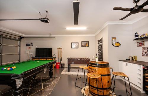 Central Mudgee Casa | Devan House - An Entertainers' Retreat Close to Town