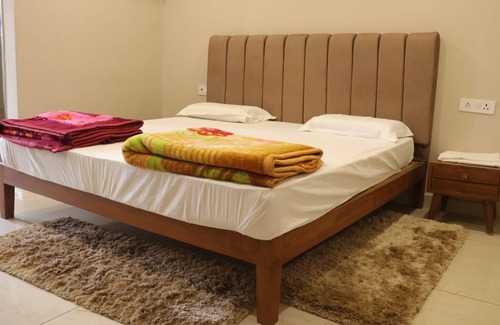 Vrindavan Hotel | Devraha Seva Ashram - Vrindavan