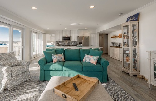 Dewey Beach Condominio | Condominio frente a la playa en el centro de Dewey Beach Capacidad para 10 personas Servicios disponibles