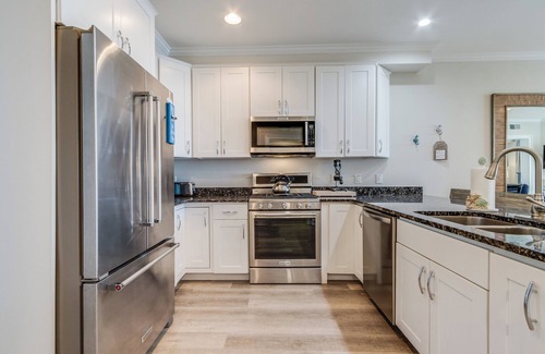 Dewey Beach Condominio | Dewey Splendor Pool and Beach!