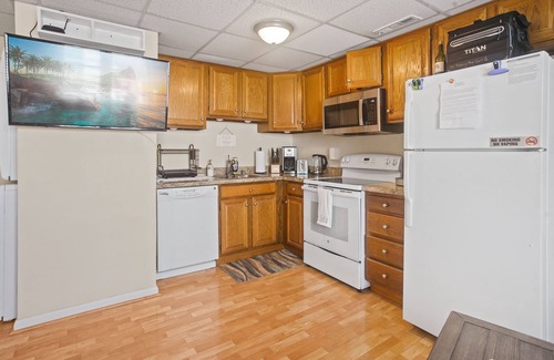 Dewey Beach Condominio | DeweyBeach 2BR Ground Floor Condo. Family-Friendly, quiet, clean, walk to beach!