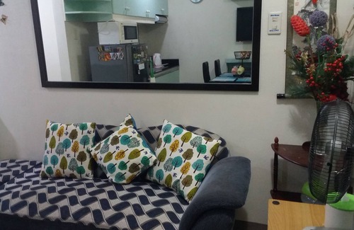 Moonwalk Condominio | DEZ Staycation Condo
