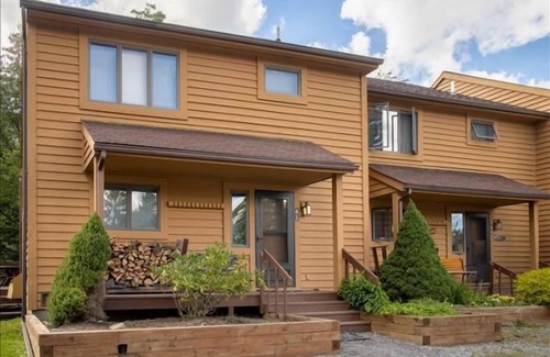 Davis Condominio | Cerca de Canaan / whitegrass skiing! ¡Mascota amigable! duerme 8!