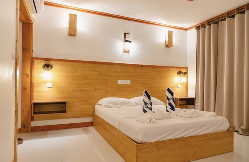 Mahibadhoo Cama Y Desayuno | Dhamana Beach is located on the Sunrise Beach of Mahibadhoo, Maldives.
