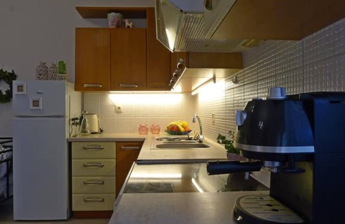 Kounoupidiana Apartamento | Diamant's place with treehouse garden