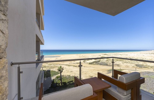 Los Cabos Condominio | Diamante OCR 307 - Luxury Ocean Front 1 Bedroom Condo-Cabo