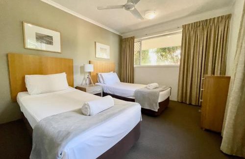 Mermaid Beach Apartamento | Diamond Beach Resort, Poolside Villa #40